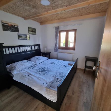 Domcek Pod Orechom Banská Štiavnica Esterno foto