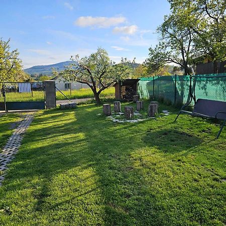 Domcek Pod Orechom Banská Štiavnica Esterno foto