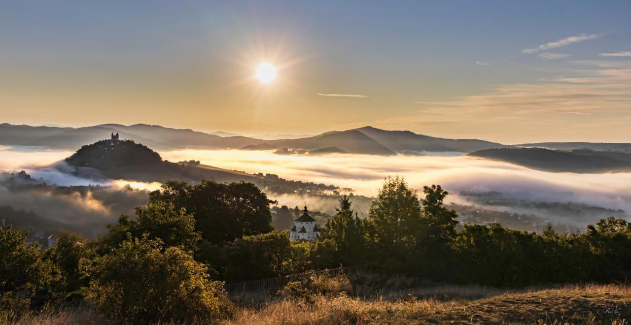 Domcek Pod Orechom Banská Štiavnica Esterno foto